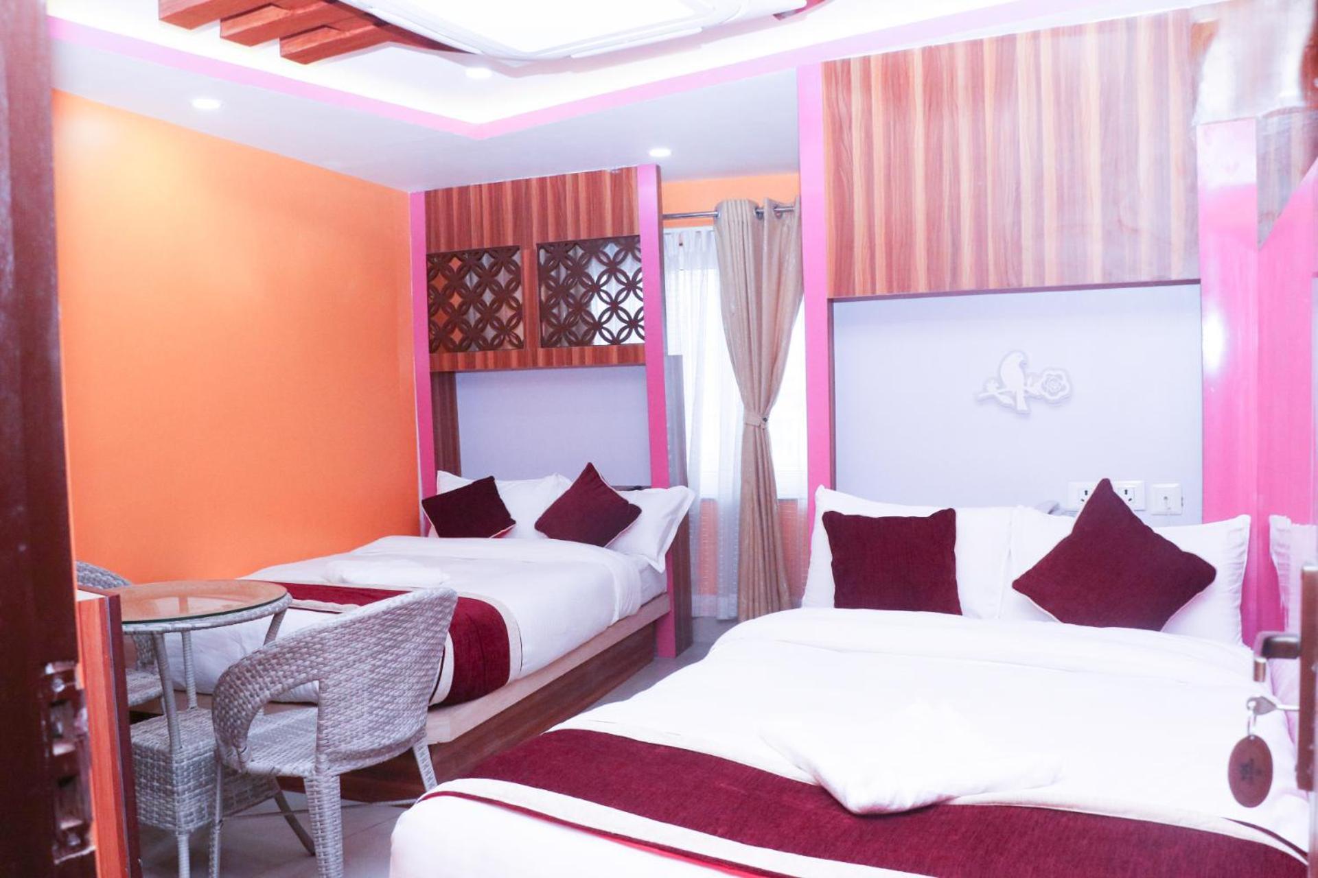 Om Tandoori Hotel Catmandu Exterior foto